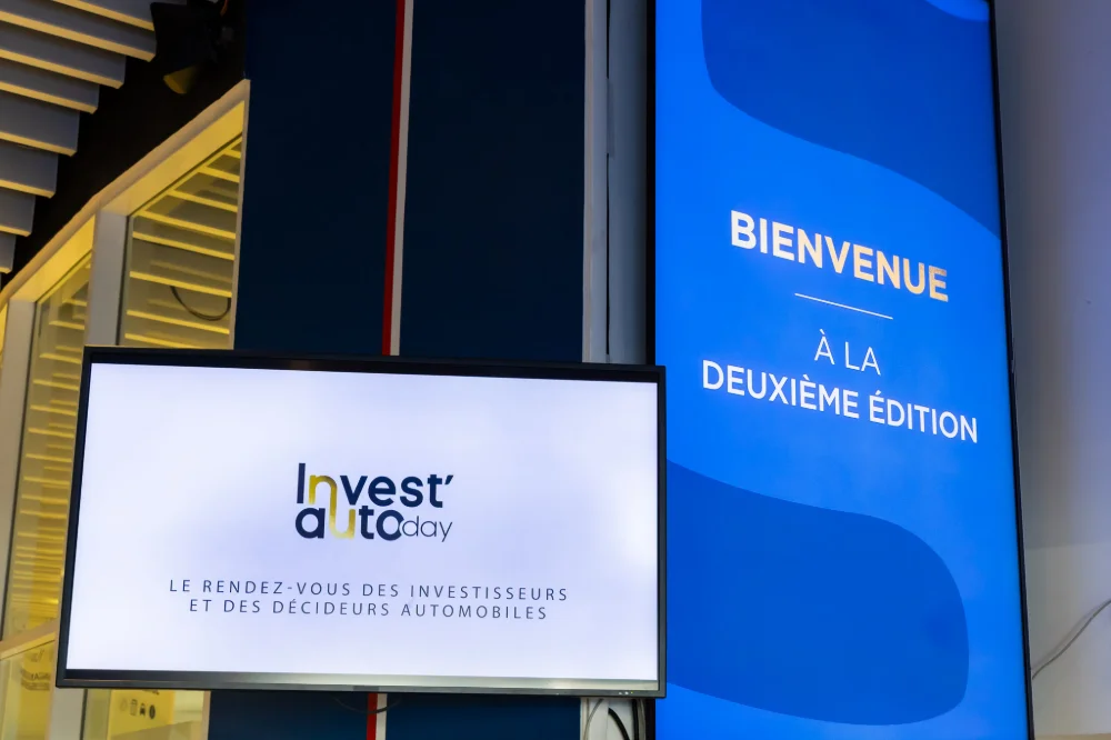 Invest%20Auto%20Day%2006-2025-46
